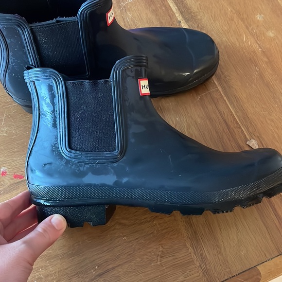 Women size 10 hunter boots. - Picture 3 of 4